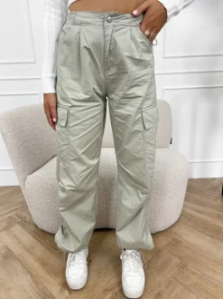 Ela parachute broek licht groen