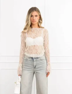 Kayla top off white