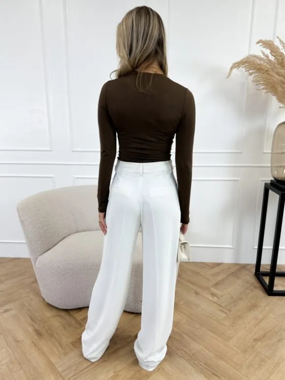 Louna body bruin