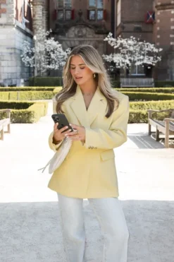 Sharlen blazer butter yellow